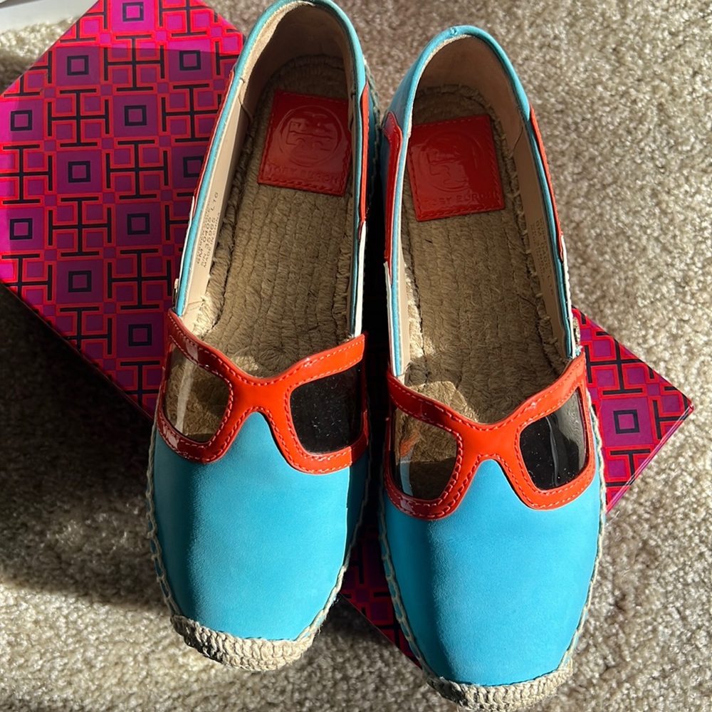 Tory Burch flat espadrilles Size 6 Brand new